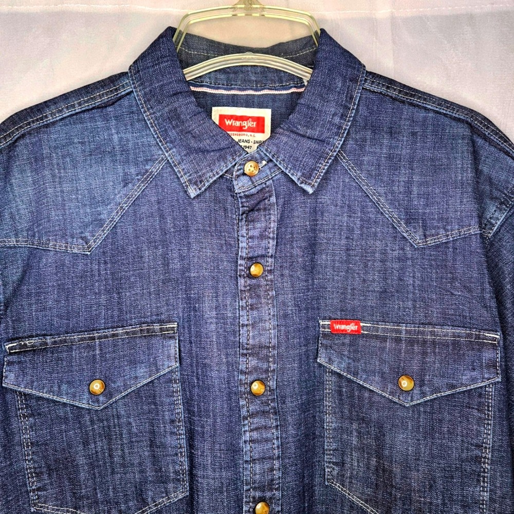 Wrangler Large Blue Five Star Premium Denim Western Pearl Snap Shirt